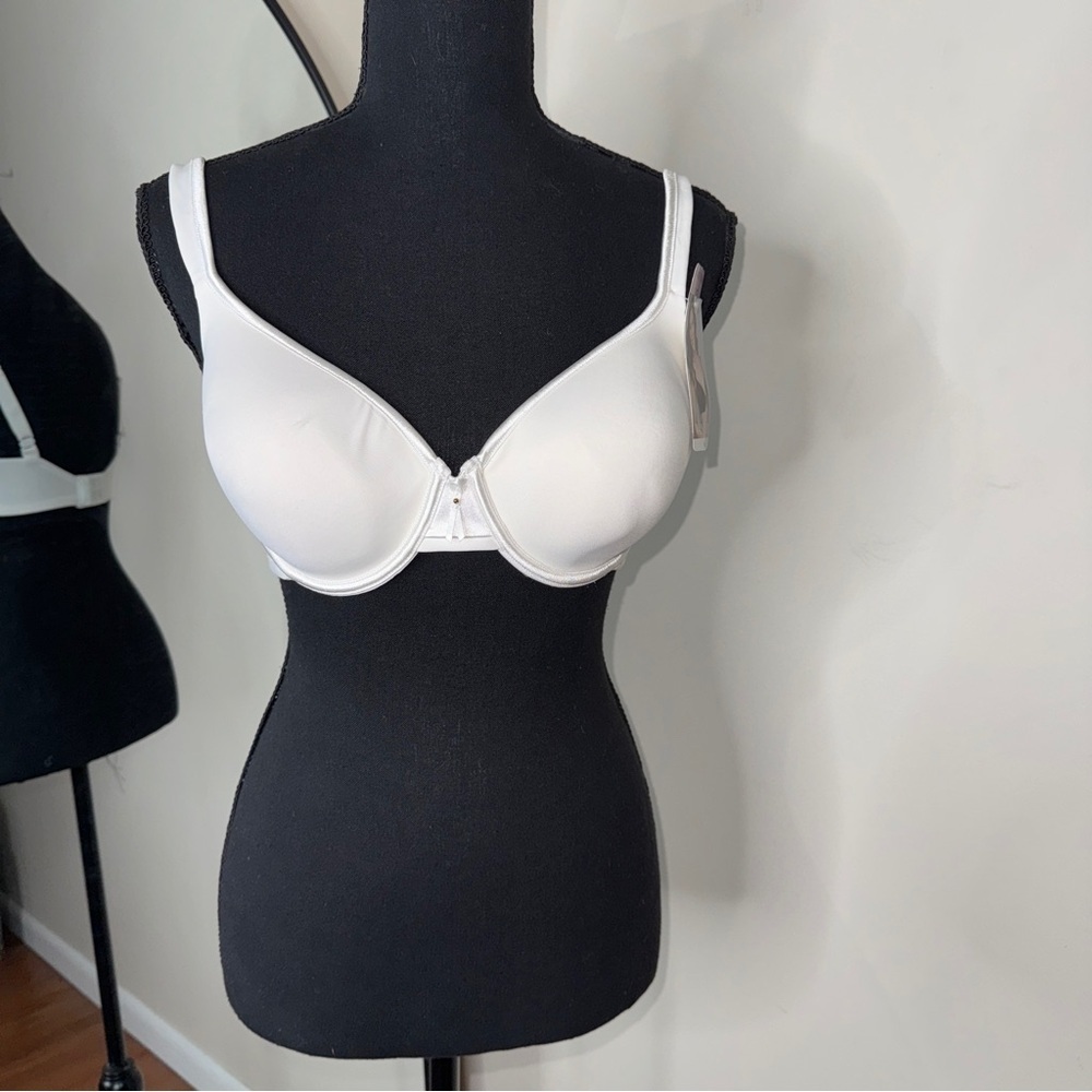 Vanity Fair Full Coverage White Underwire Bra Size 34D